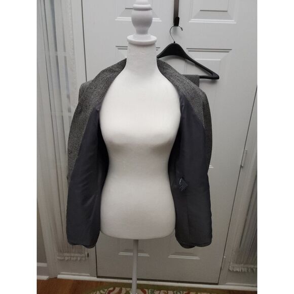 Evan Picone Gray Suit Size 16P - Picture 6 of 11